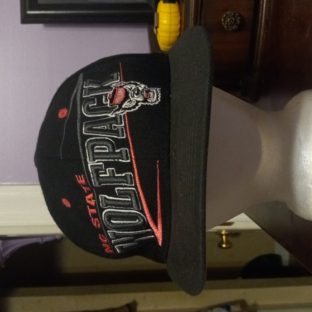 Zephyr ladies breast cancer Wolfpack hat